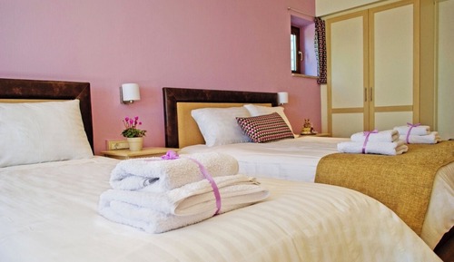 Family Triple Room, Lake View