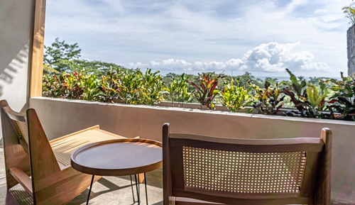 Comfort House, Partial Sea View