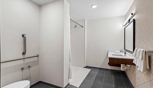 Suite, 2 Queen Beds, Accessible, Non Smoking (Accessible Tub)