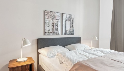 One-Bedroom Comfort Suite