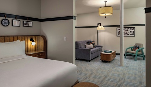 Suite, 1 King Bed with Sofa bed