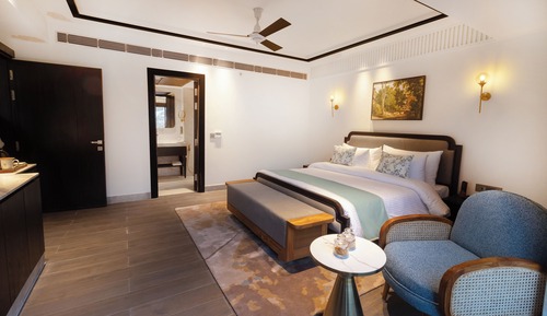 Junior Suite, 1 King Bed, City View