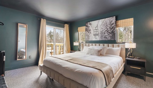 Signature Room