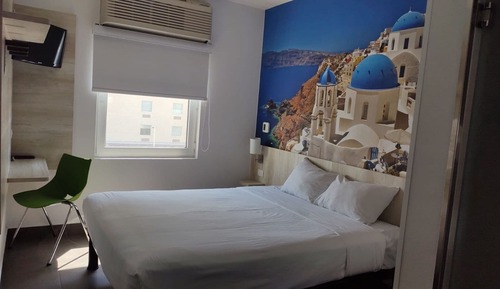Standard Room, 1 Queen Bed