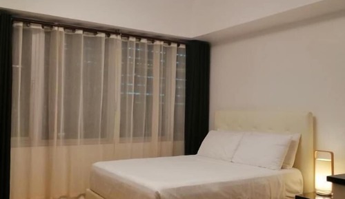 Deluxe Studio
