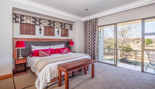 Luxury Double or Twin Room, Golf View