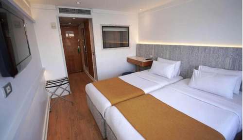 Deluxe Double Room, River View