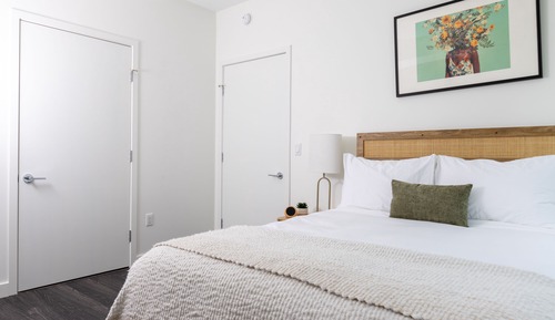 One Bedroom Accessible (Self Check-in with Virtual Front Desk)