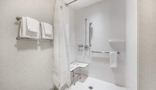 Suite, 1 King Bed, Hearing Accessible (Mobility)