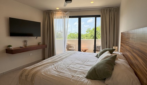 Premium Studio Suite, Resort View