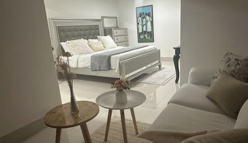 Deluxe Studio Suite