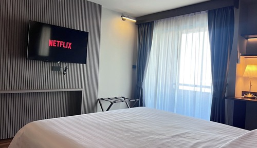 Deluxe Single Room, 1 Twin Bed, Non Smoking, City View