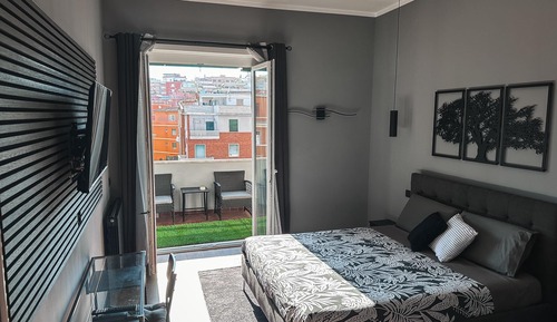 Design Double Room, 1 Queen Bed, Non Smoking, City View