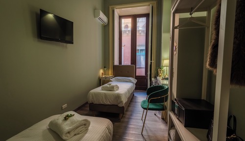 Economy Room, 2 Twin Beds, Courtyard View
