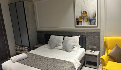 Royal Room