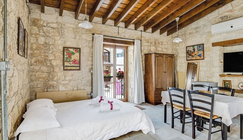 Apartment, Multiple Bedrooms