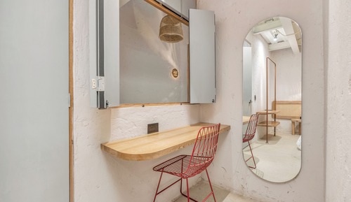 Studio Suite (206)