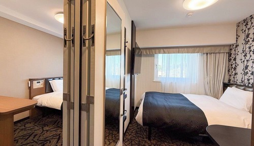 Connecting Rooms for 1 Adult - Non-Smoking