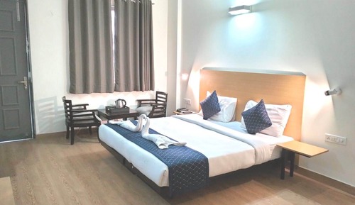 Deluxe Room, Balcony, City View