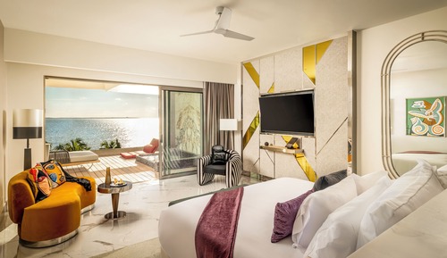 Ultra Suite 1 King Bed Ocean Front