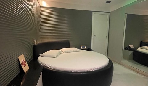 Standard Suite