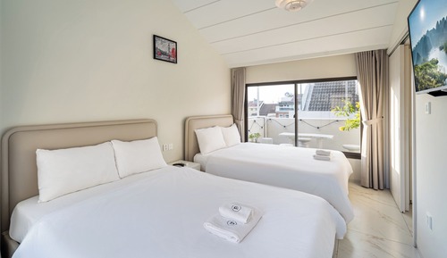 Family Suite with Terrace - Attic view