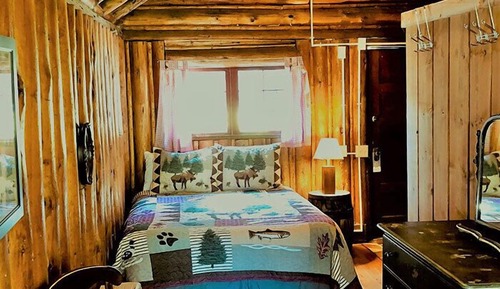 Cabin, Kitchenette, River View