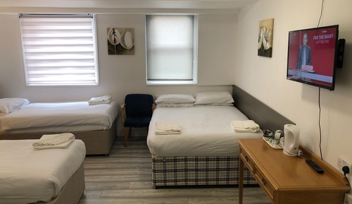 Triple Room