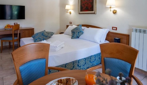 Deluxe Room, Balcony
