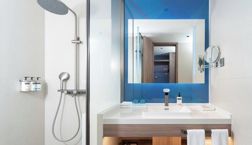 1 Bedroom Suite