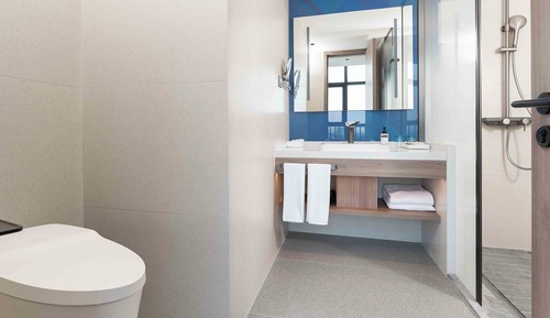 2 Double Standard Extra Floor Space