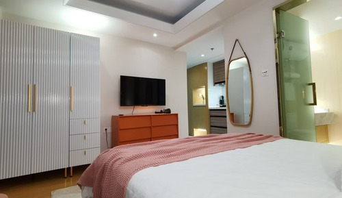 Design Double Room (2110)