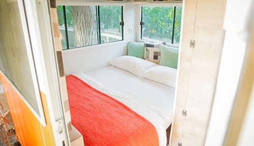 Grand Mobile Home, Garden View