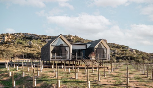 Deluxe Suite, 2 Bedrooms, Vineyard View