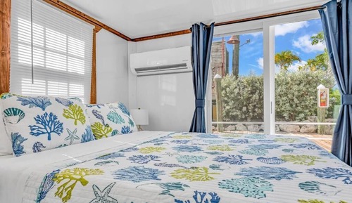 Deluxe Cabin, Lagoon View