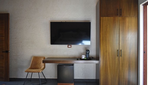 Deluxe Suite