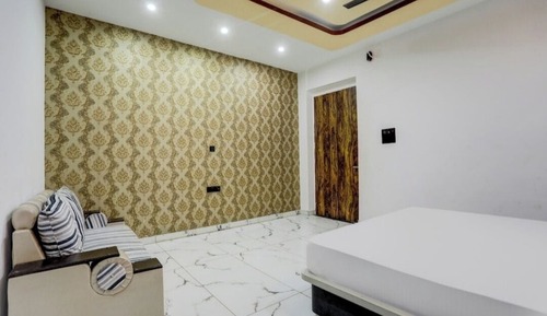 Executive Room, City View