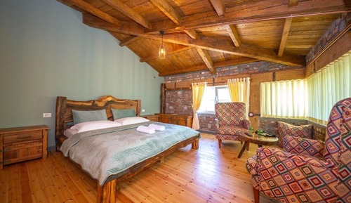 Double Room, Mountain View
