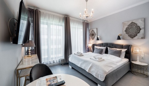 Economy Studio Suite