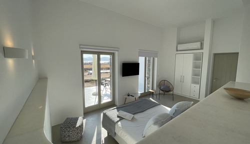 Suite, Sea View