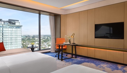 Superior Twin Room, City View