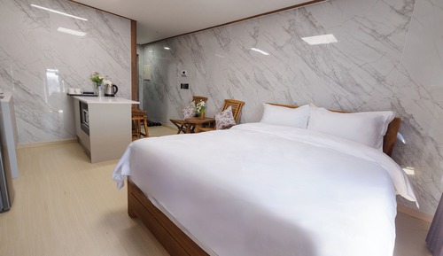 Premium Double Room
