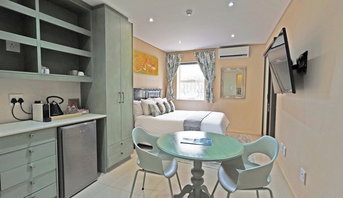 Deluxe Single Room