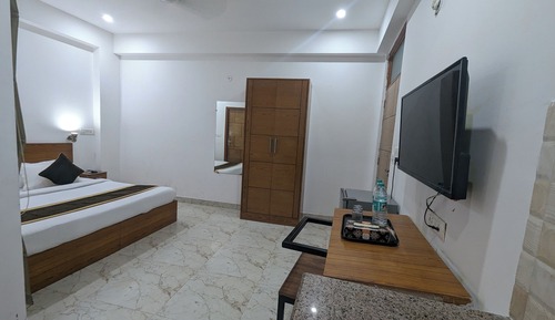 Classic Double Room, Balcony, City View