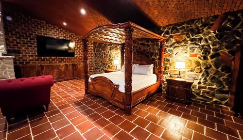 Exclusive Room