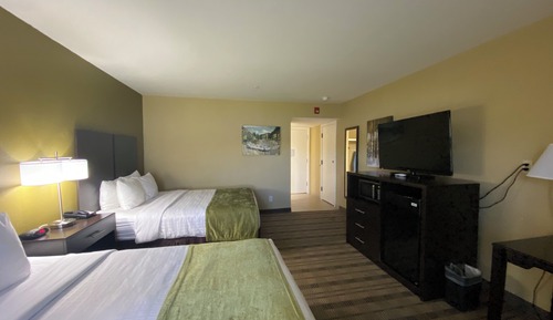 Standard Room, 2 Queen Beds, Non Smoking, Lake View
