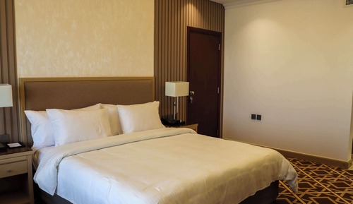 Deluxe Room, 1 King Bed, Non Smoking