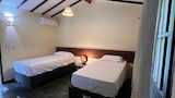 Deluxe Double or Twin Room, Lanai, Garden View
