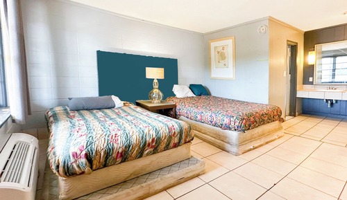 Room, 2 Queen Beds, Smoking