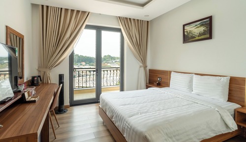 Deluxe Double Room, Garden View